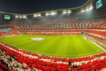 中国竞彩网：2025年全球足坛收入排行榜重磅发布，C罗以2.8亿美元收入断层领先，十年内第六次问鼎财富之巅